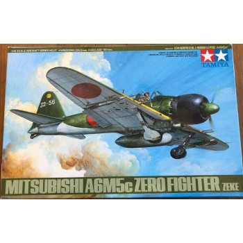 1/48 Tamiya Mitsubishi A6M5c Zero Fighter (ZEKE) 61027